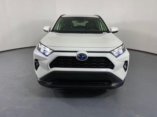 2022 Toyota RAV4 Hybrid XLE Premium