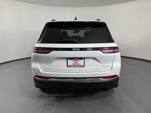 2024 Jeep Grand Cherokee Laredo