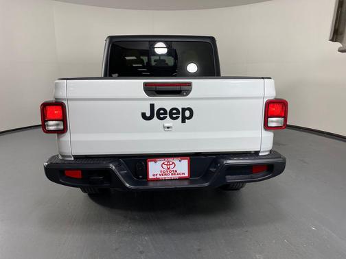 2023 Jeep Gladiator Sport S