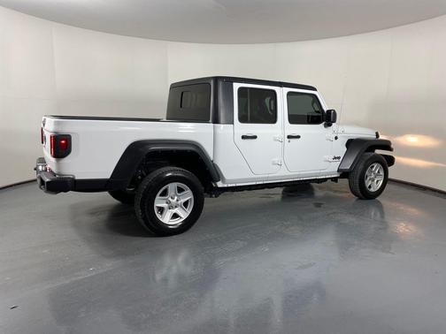 2023 Jeep Gladiator Sport S