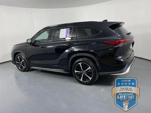2022 Toyota Highlander XSE
