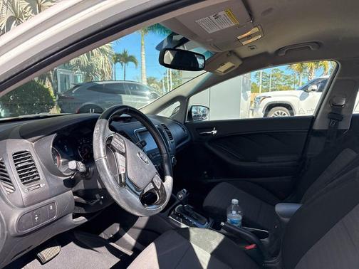 2017 Kia Forte S