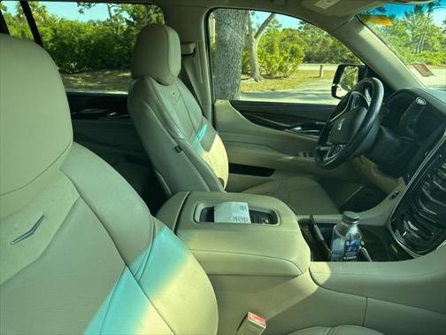 2019 Cadillac Escalade ESV Premium Luxury