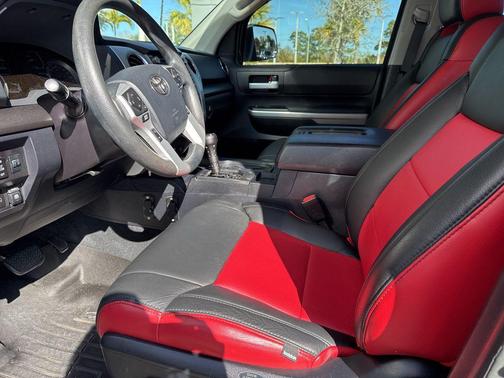 2018 Toyota Tundra SR5