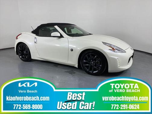 2017 Nissan 370Z Base