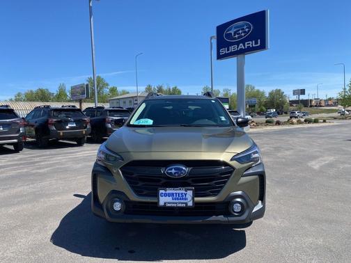 Autumn Green Metallic 2024 Subaru Outback Onyx Edition