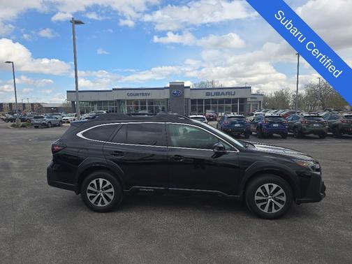 Crystal Black Silica 2025 Subaru Outback Premium