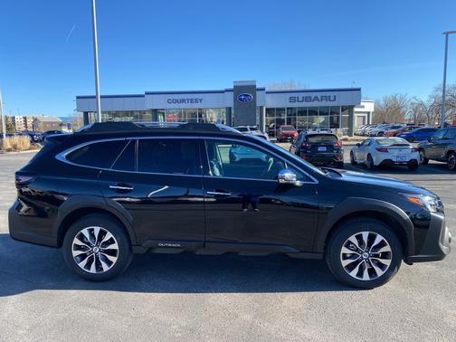 2025 Subaru Outback Touring XT