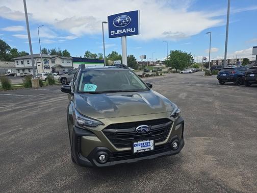 Autumn Green Metallic 2025 Subaru Outback Onyx Edition