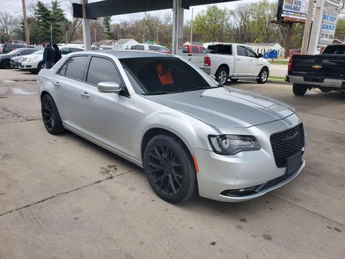 2021 Chrysler 300 S