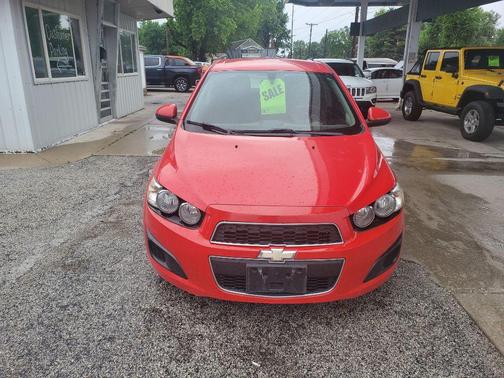 Red 2016 Chevrolet Sonic LT