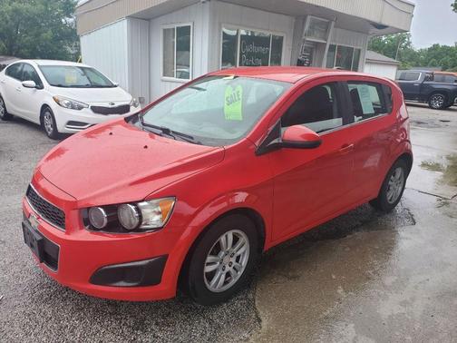 Red 2016 Chevrolet Sonic LT