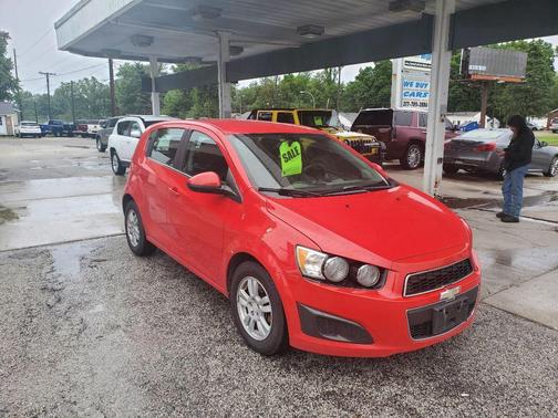 Red 2016 Chevrolet Sonic LT