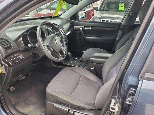 2011 Kia Sorento Base