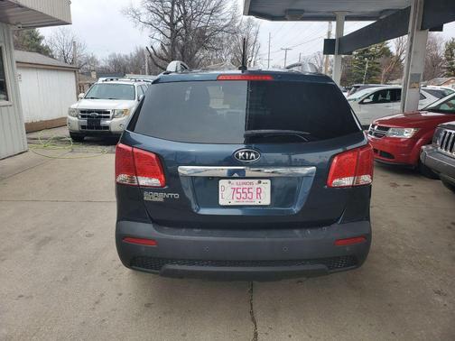 2011 Kia Sorento Base