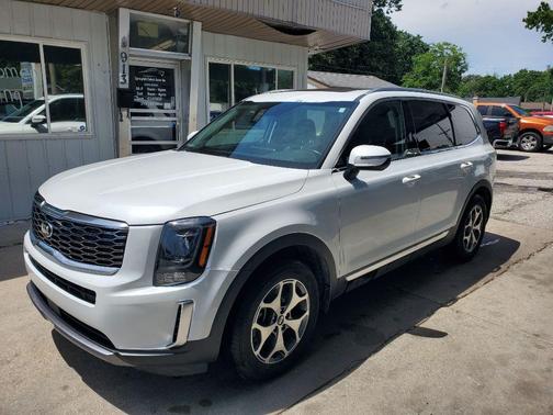 White 2020 Kia Telluride EX