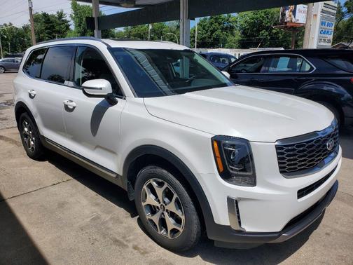 White 2020 Kia Telluride EX