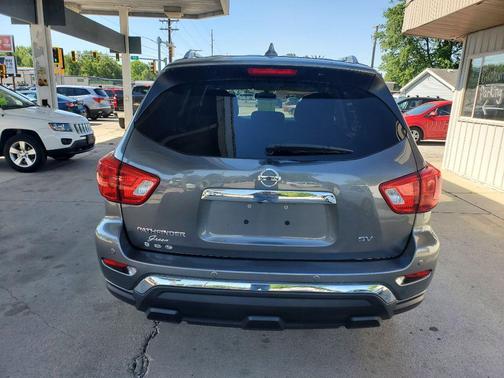 Gray 2019 Nissan Pathfinder S