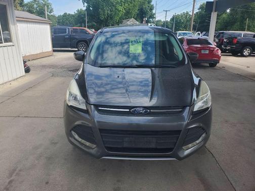 Gray 2015 Ford Escape SE