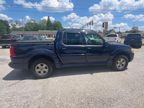 2004 Ford Explorer Sport Trac XLS