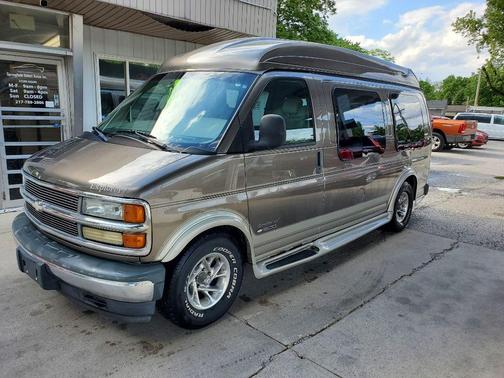 Gray 2002 Chevrolet Express 1500