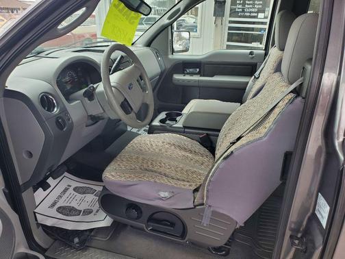 2004 Ford F-150 XL SuperCab