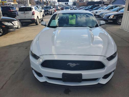 2017 Ford Mustang V6