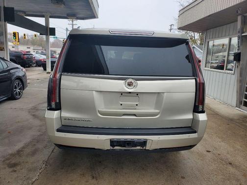 2015 Cadillac Escalade ESV Premium