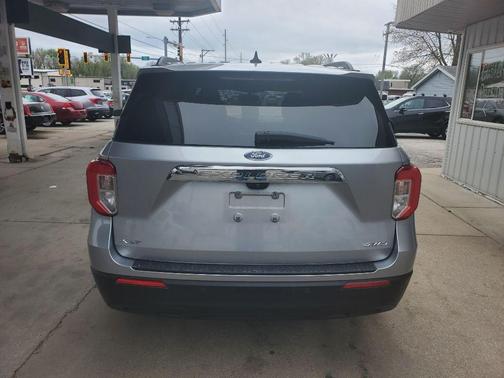 Silver 2021 Ford Explorer XLT