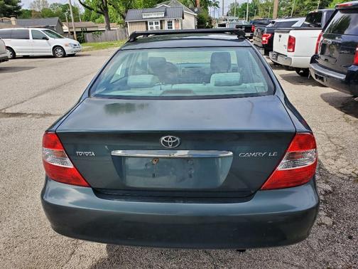 Gray 2002 Toyota Camry LE
