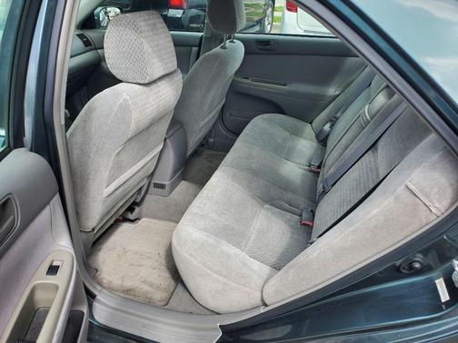 Gray 2002 Toyota Camry LE