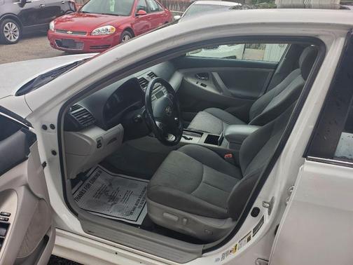 White 2009 Toyota Camry CE