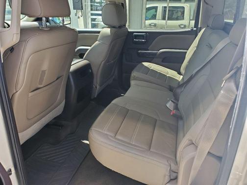 White 2015 GMC Sierra 1500 Denali