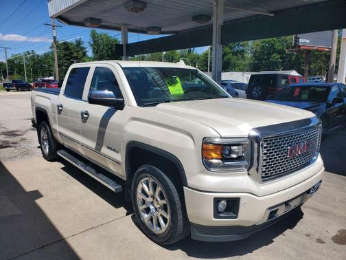 White 2015 GMC Sierra 1500 Denali