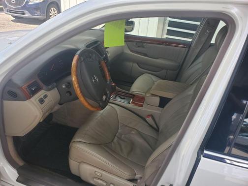 White 2002 Lexus LS 430