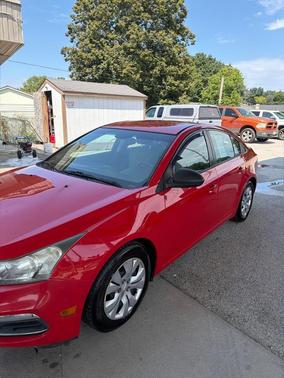 Red 2015 Chevrolet Cruze LS