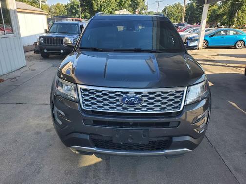 2017 Ford Explorer Platinum