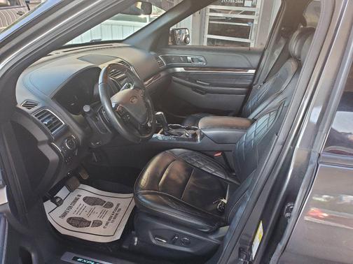 2017 Ford Explorer Platinum