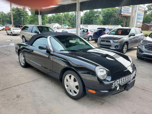 2002 Ford Thunderbird Deluxe