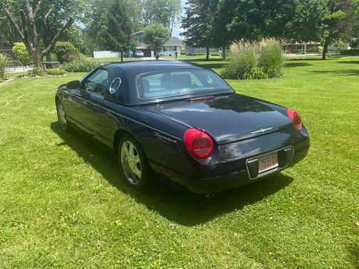 2002 Ford Thunderbird Deluxe