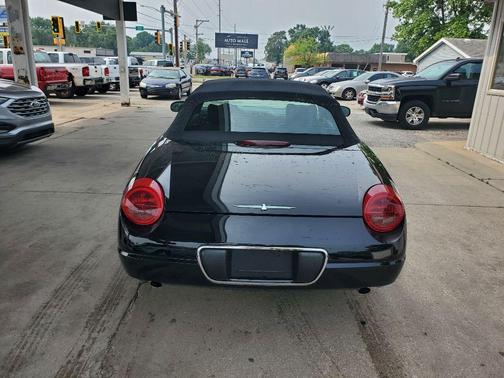 2002 Ford Thunderbird Deluxe