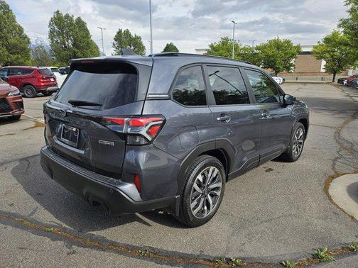 Magnetite Gray Metallic 2025 Subaru Forester Hybrid Touring