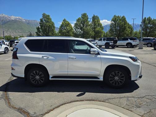 White Pearl 2023 Lexus GX 460 Luxury