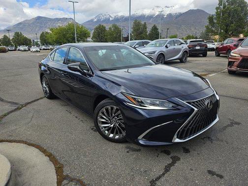 Nightfall Mica 2025 Lexus ES 300h Luxury