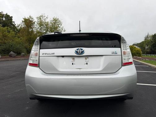 2010 Toyota Prius One