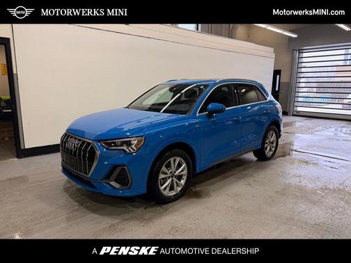 2023 Audi Q3 Premium 45 TFSI S line quattro Tiptronic