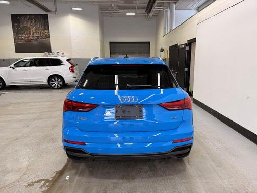 2023 Audi Q3 Premium 45 TFSI S line quattro Tiptronic