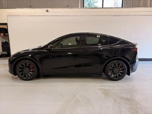 2023 Tesla Model Y Performance Dual Motor All-Wheel Drive
