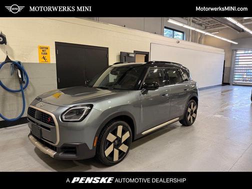 Smokey Green Metallic 2025 MINI Countryman Cooper S ALL4