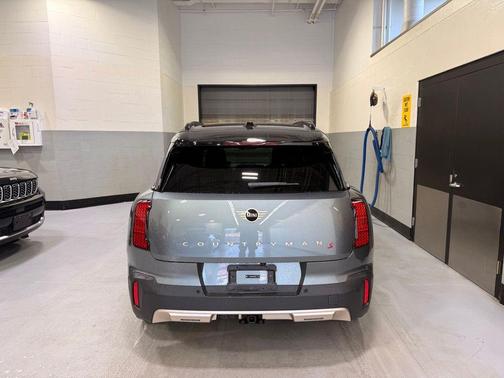 Smokey Green Metallic 2025 MINI Countryman Cooper S ALL4